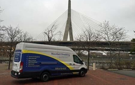 Mansfield shredding van at bridge